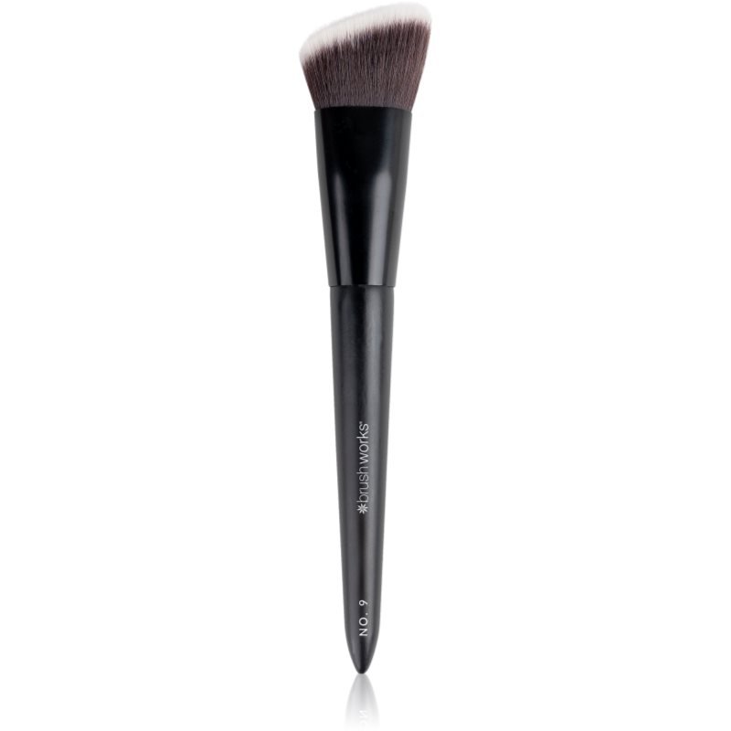 Brushworks Angled Flat Top Foundation Buffing Brush plochý štětec na make-up typ NO. 9 1 ks - parfo.cz