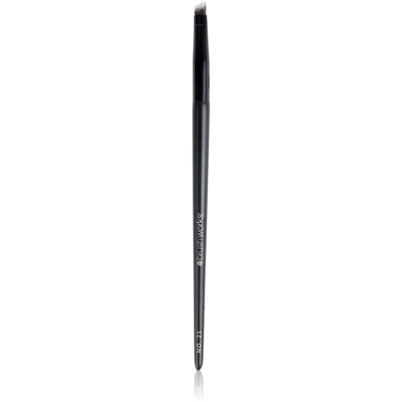 Brushworks Precise Brow zkosený štětec na obočí typ NO. 21 1 ks - parfo.cz