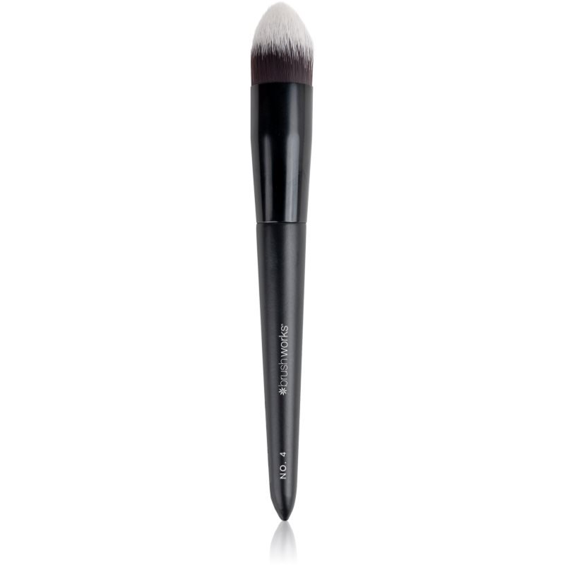 Brushworks Tapered Precision Buffing Brush štětec na make-up typ NO. 4 1 ks - parfo.cz